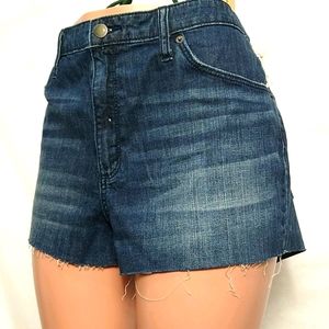 Universal tread New Size 18/34  Hi-rise Shortie